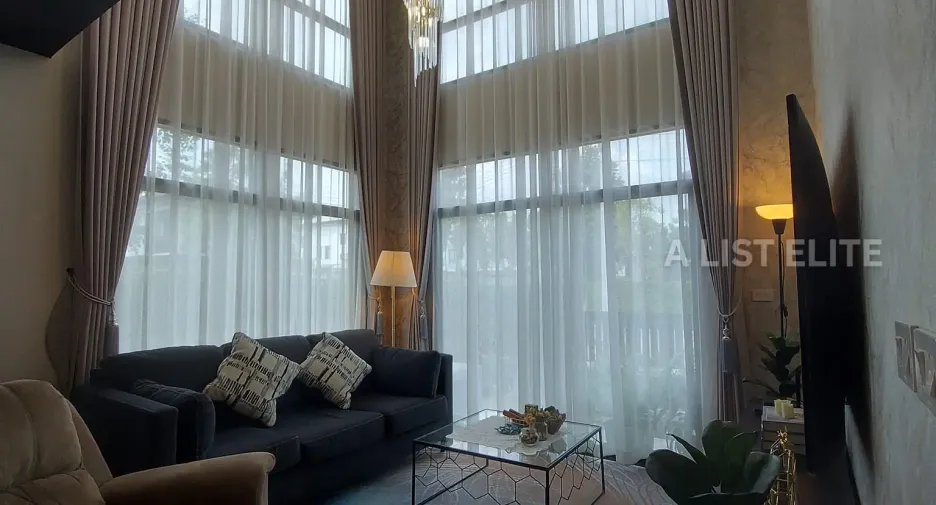 À vendre 4 chambres maison à Bang Bo, Samut Prakan