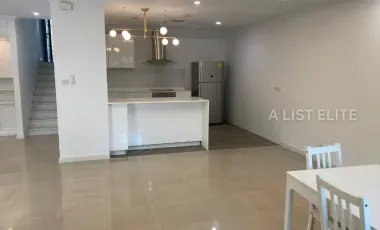 Condo en alquiler de 3 habitaciones en Pak Kret, Nonthaburi