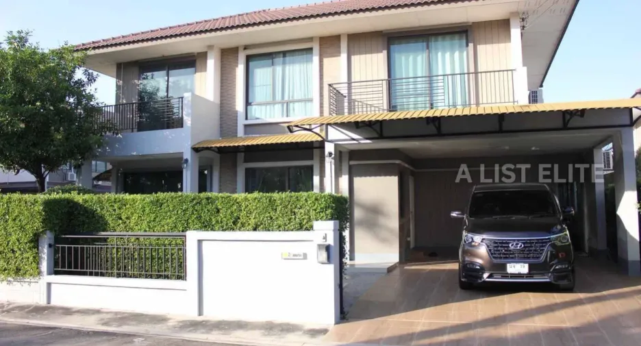 À vendre 5 chambres maison à Bang Phli, Samut Prakan