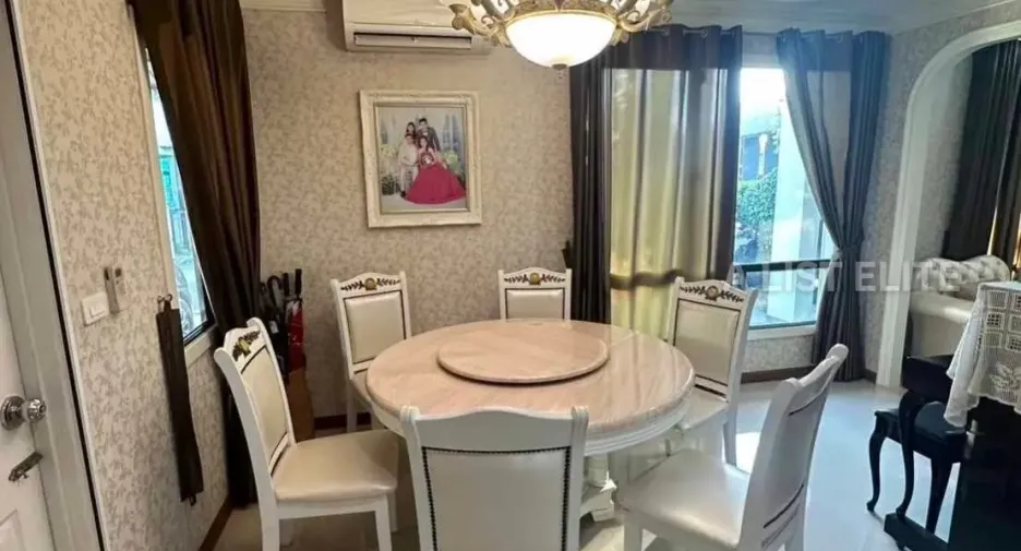 À vendre 5 chambres maison à Bang Phli, Samut Prakan