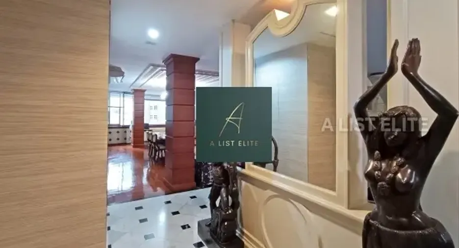 À vendre 4 chambres condo à Khlong Toei, Bangkok