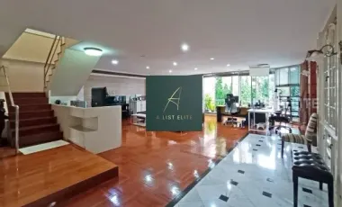 À vendre 4 chambres condo à Khlong Toei, Bangkok