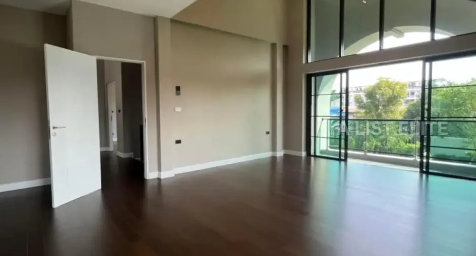 For sale 4 ベッドルーム house in Pak Kret, Nonthaburi
