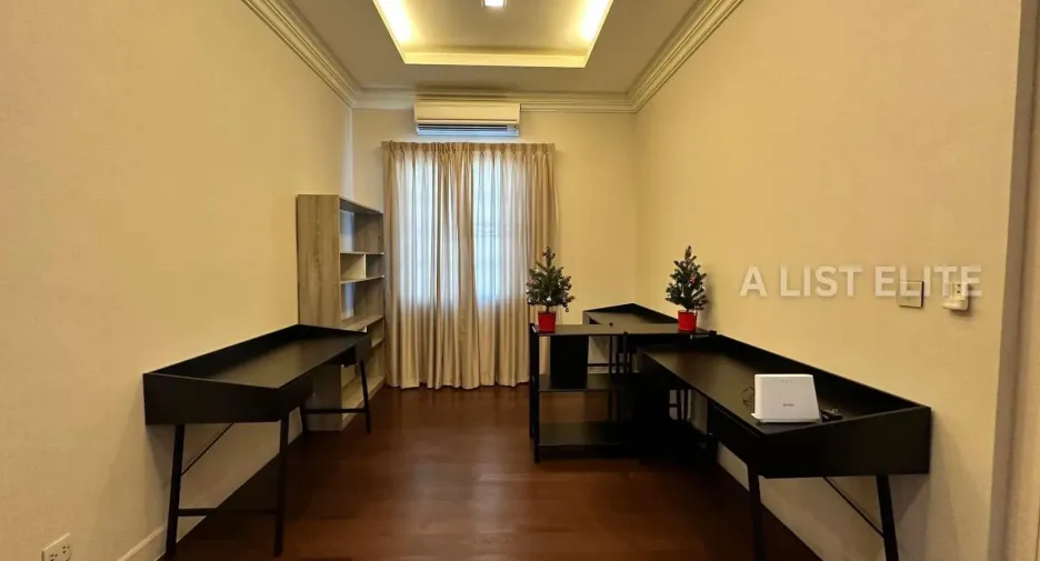 For rent 4 bedrooms condo in Bang Phli, Samut Prakan