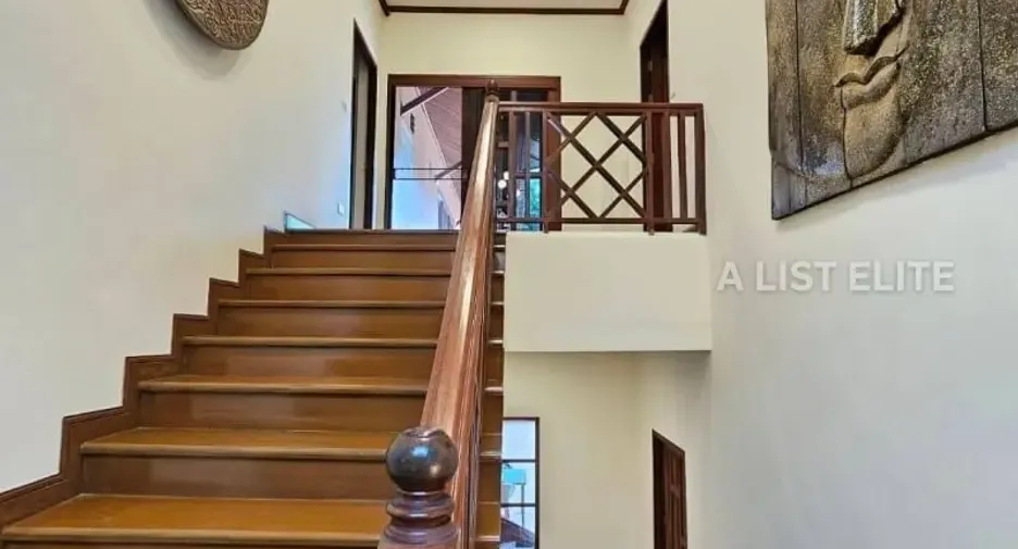 Casa en venta de 5 habitaciones en Bang Lamung, Chonburi