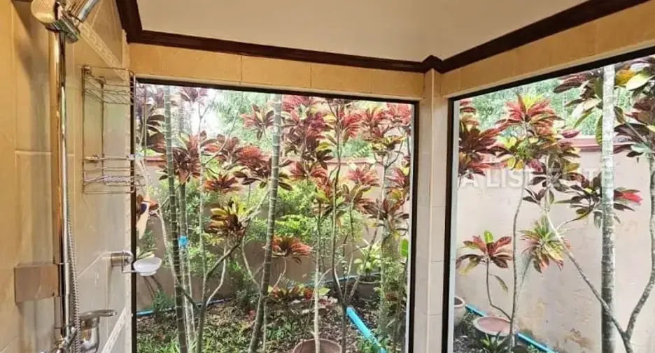 Casa en venta de 5 habitaciones en Bang Lamung, Chonburi