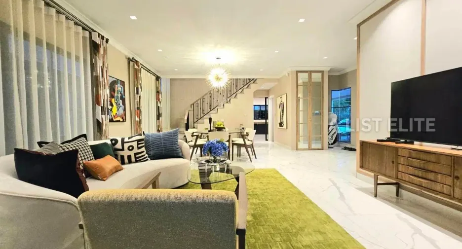Casa en venta de 4 habitaciones en Bang Phli, Samut Prakan
