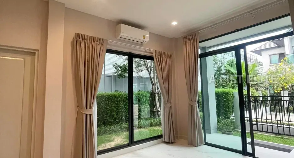 For sale 4 bedrooms house in Bang Kruai, Nonthaburi