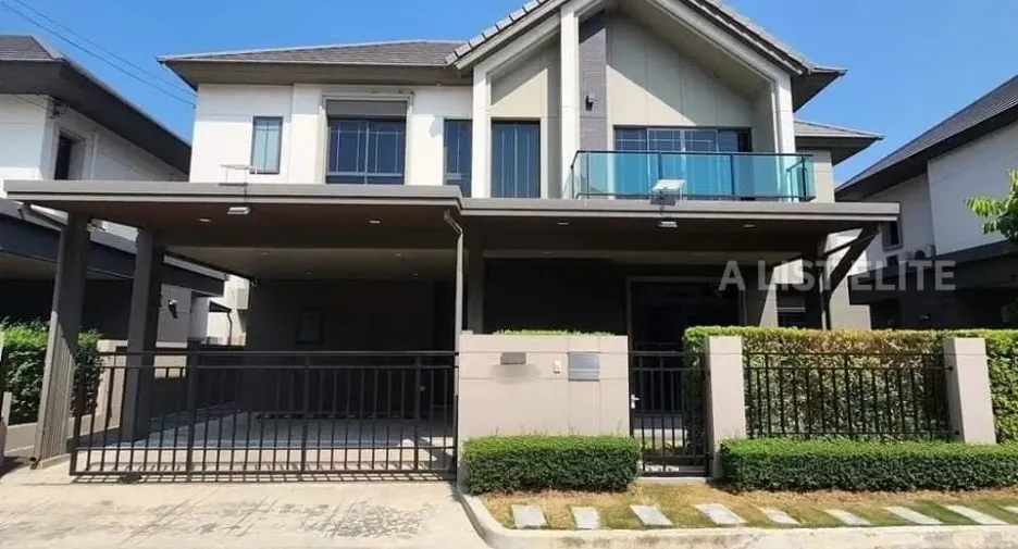 Casa en venta de 5 habitaciones en Pak Kret, Nonthaburi