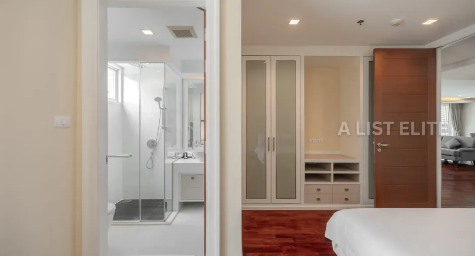 For rent 3 ベッドルーム condo in Khlong Toei, Bangkok