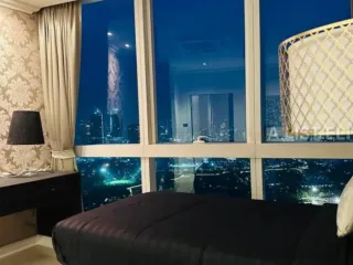 For sale 3 bedrooms condo in Khlong Toei, Bangkok