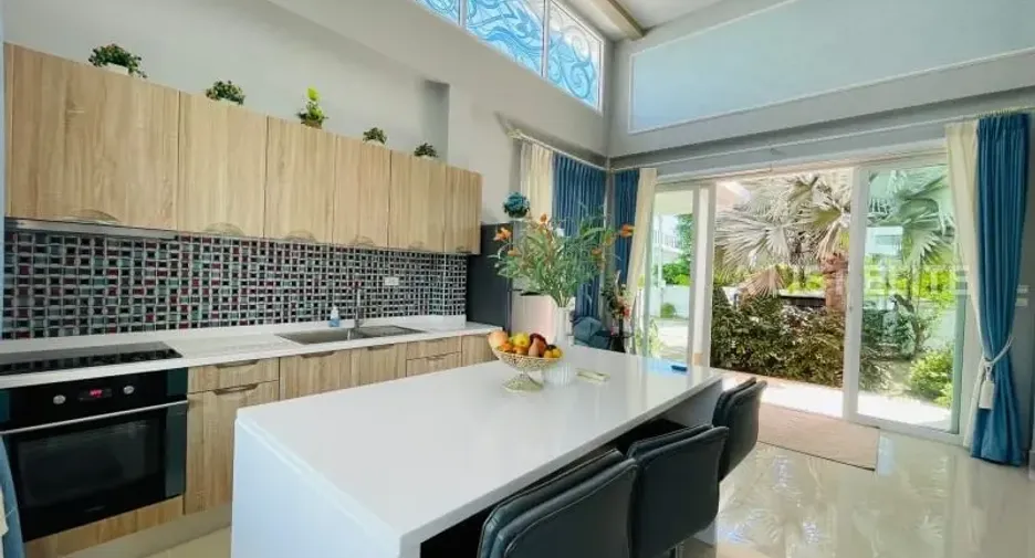 Haus zum Kauf mit 4 Zimmer in Bang Saray, Pattaya