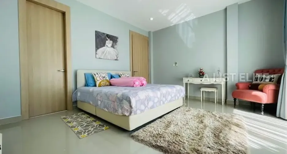 Haus zum Kauf mit 4 Zimmer in Bang Saray, Pattaya