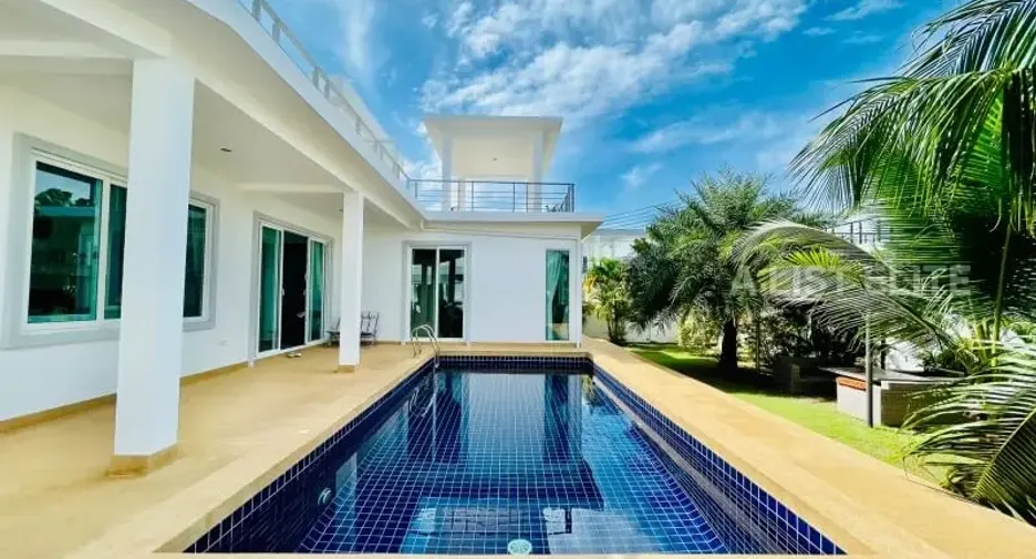 Haus zum Kauf mit 4 Zimmer in Bang Saray, Pattaya
