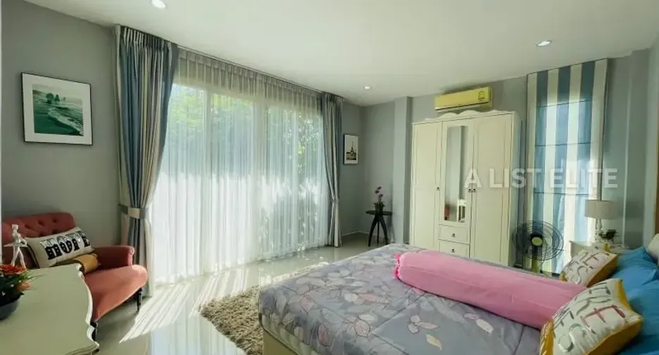 Haus zum Kauf mit 4 Zimmer in Bang Saray, Pattaya