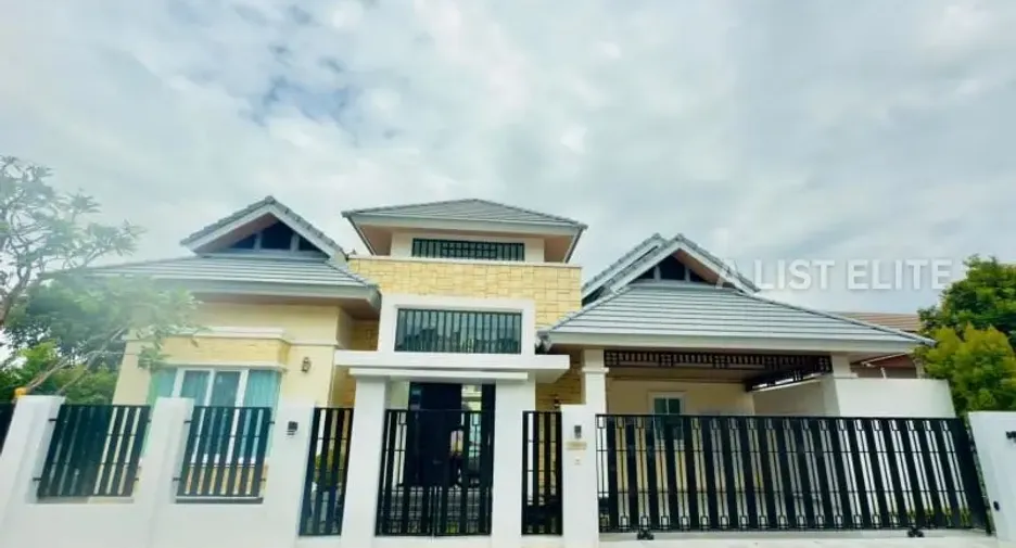 For sale 3 bedrooms house in Bang Lamung, Chonburi