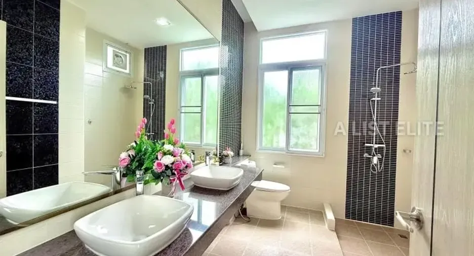 For sale 3 bedrooms house in Bang Lamung, Chonburi