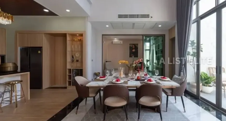 出售 6 卧室 独立屋 在 Bang Lamung, Chon Buri