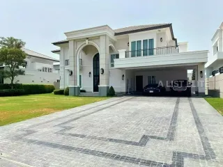 For sale 4 bedrooms house in Lat Lum Kaeo, Pathum Thani