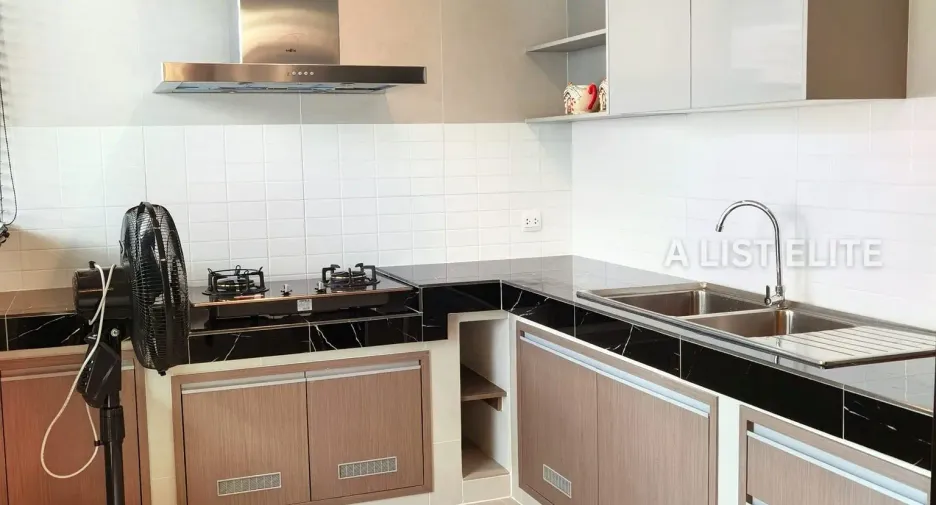 Haus zum Kauf mit 4 Zimmer in Lat Lum Kaeo, Pathum Thani