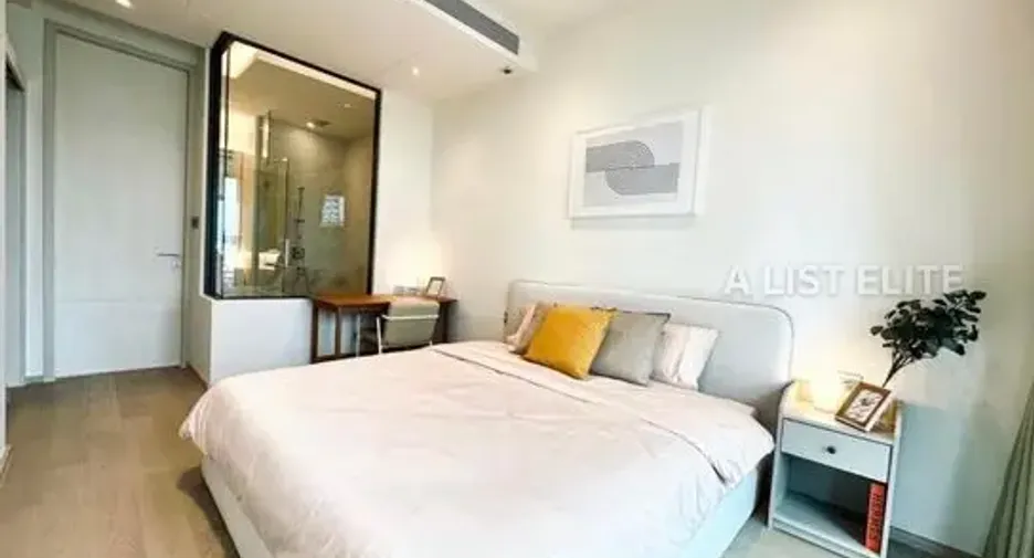 For sale 1 bed condo in Khlong Toei, Bangkok