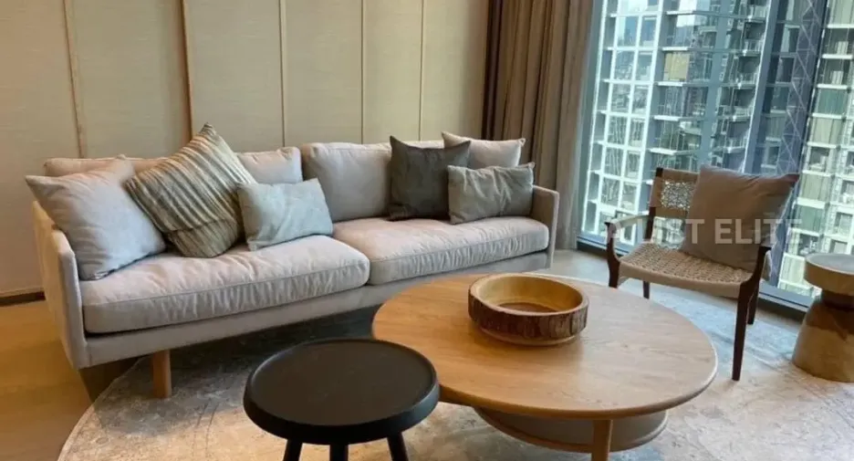 For rent 2 bedrooms condo in Khlong Toei, Bangkok