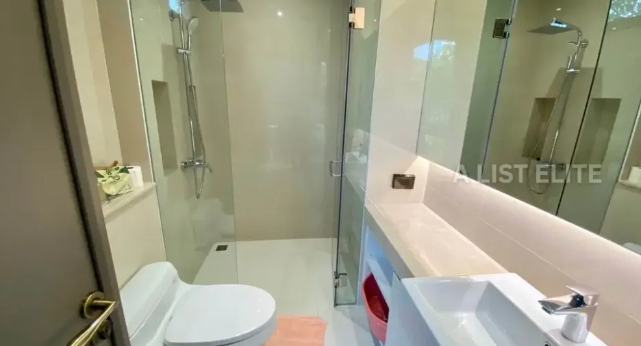 For rent 3 bedrooms condo in Suan Luang, Bangkok