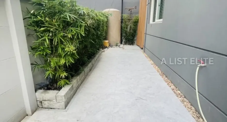 Haus zur Miete mit 4 Zimmer in Bang Phli, Samut Prakan