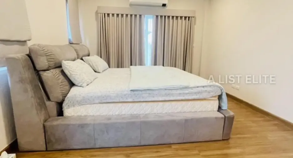 À vendre 4 chambres maison à Bang Phli, Samut Prakan