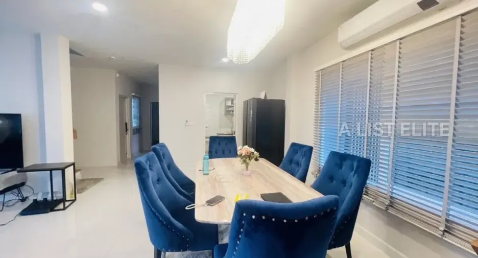 À vendre 4 chambres maison à Bang Phli, Samut Prakan
