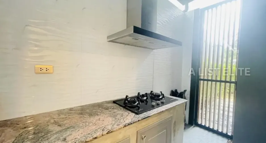 À vendre 4 chambres maison à Bang Phli, Samut Prakan