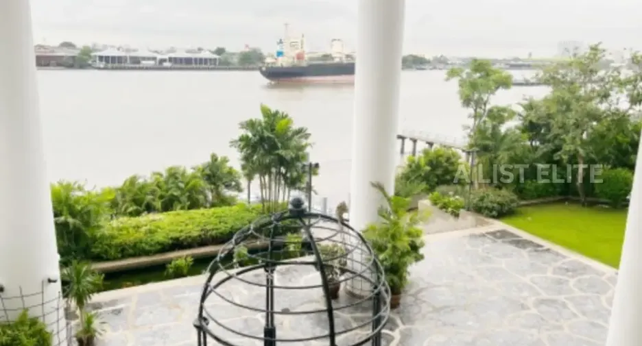 For sale 3 bedrooms condo in Rat Burana, Bangkok