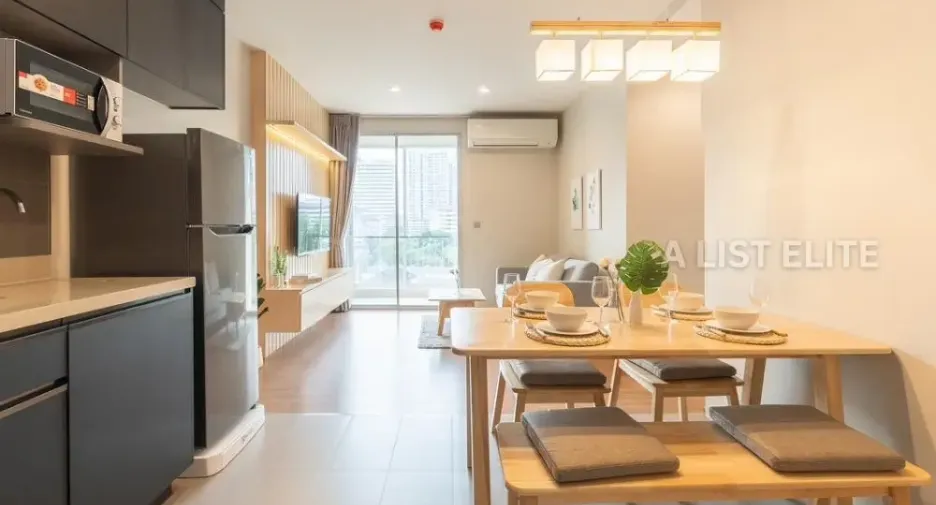 For sale 2 bedrooms condo in Watthana, Bangkok