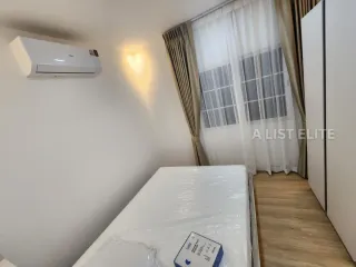 For rent 4 bedrooms condo in Mueang Samut Prakan, Samut Prakan