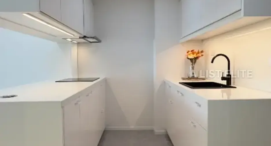 Condo en venta de 2 habitaciones en Khlong Toei, Bangkok