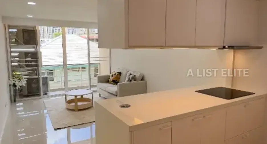Condo en venta de 2 habitaciones en Khlong Toei, Bangkok