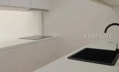 Condo en venta de 2 habitaciones en Khlong Toei, Bangkok