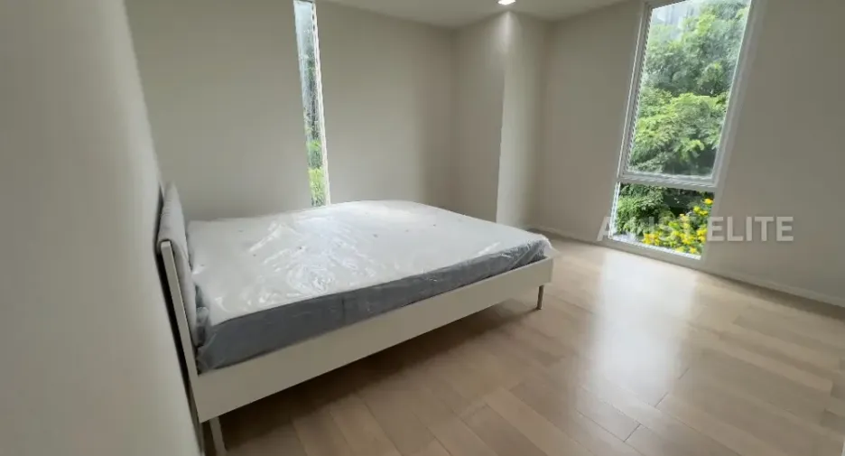 Condo en venta de 2 habitaciones en Khlong Toei, Bangkok