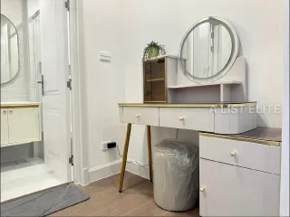 For rent 4 bedrooms condo in Saphan Sung, Bangkok