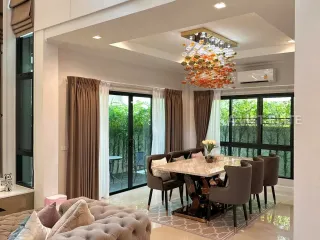 Condo en alquiler y en venta de 5 habitaciones en Prawet, Bangkok