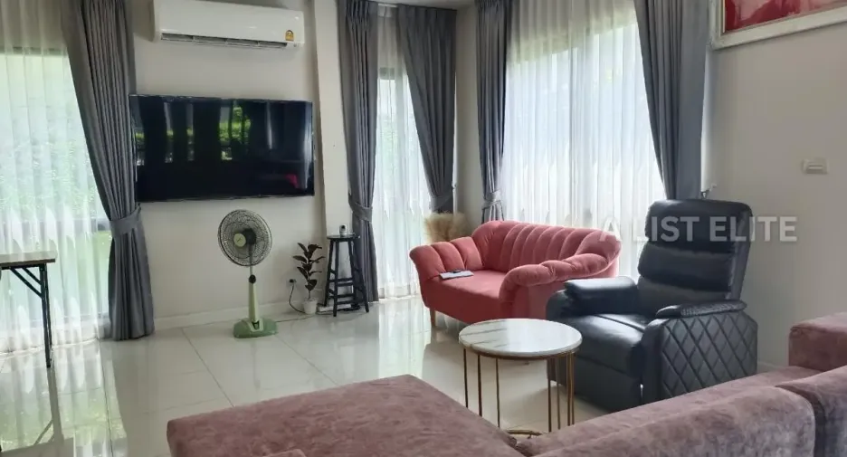 For rent 4 bedrooms condo in Bang Kruai, Nonthaburi