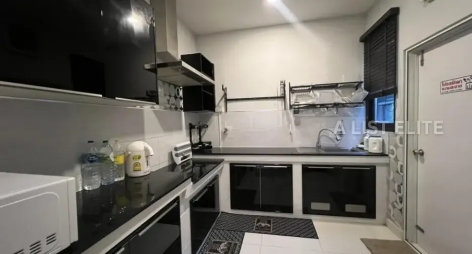 For rent 4 bedrooms condo in Bang Kruai, Nonthaburi