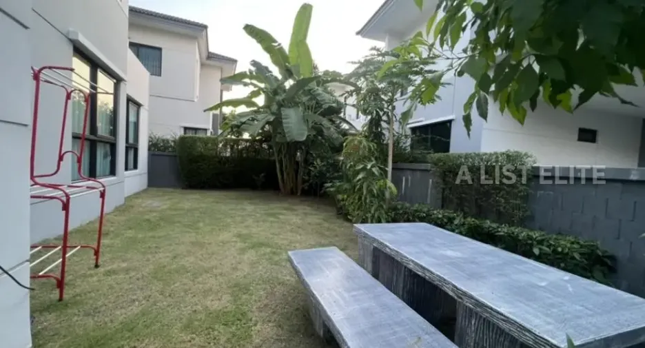 For rent 4 bedrooms condo in Bang Kruai, Nonthaburi