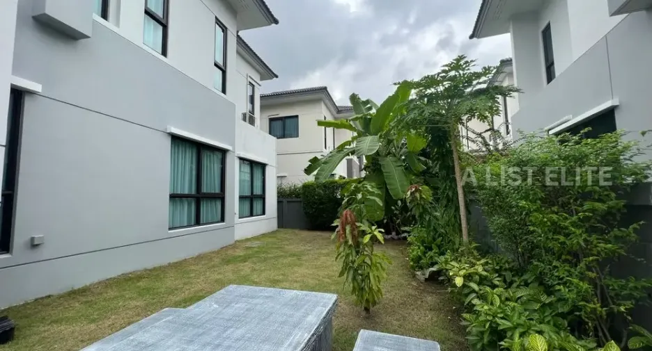 For rent 4 bedrooms condo in Bang Kruai, Nonthaburi