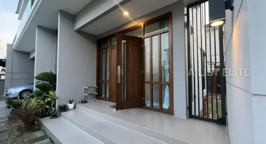 For rent 4 bedrooms condo in Bang Kruai, Nonthaburi
