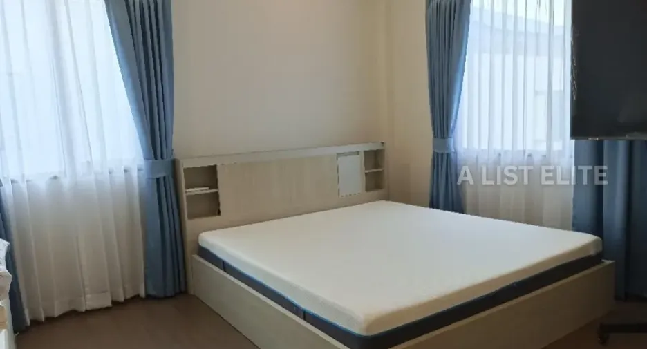 For rent 4 bedrooms condo in Bang Kruai, Nonthaburi