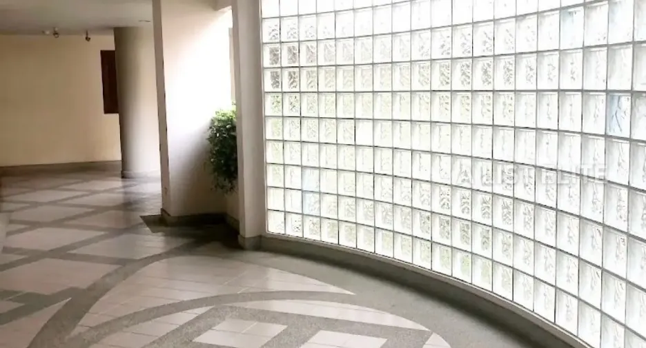 For sale 3 bedrooms condo in Khlong Toei, Bangkok