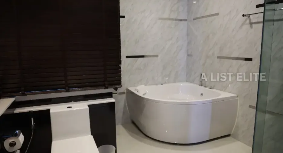 Wohnung zur Miete und zum Kauf mit 3 Zimmer in Chatuchak, Bangkok