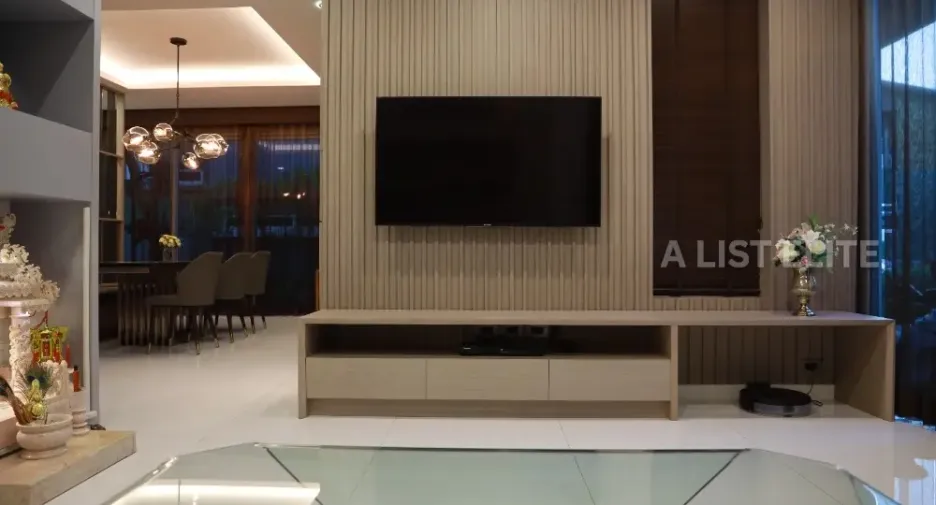 Wohnung zur Miete und zum Kauf mit 3 Zimmer in Chatuchak, Bangkok