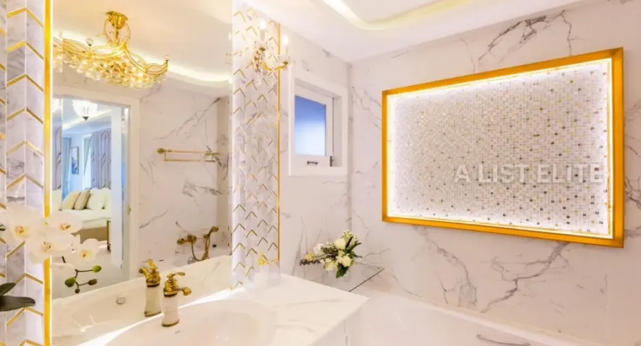 À louer 4 chambres condo à Lat Phrao, Bangkok